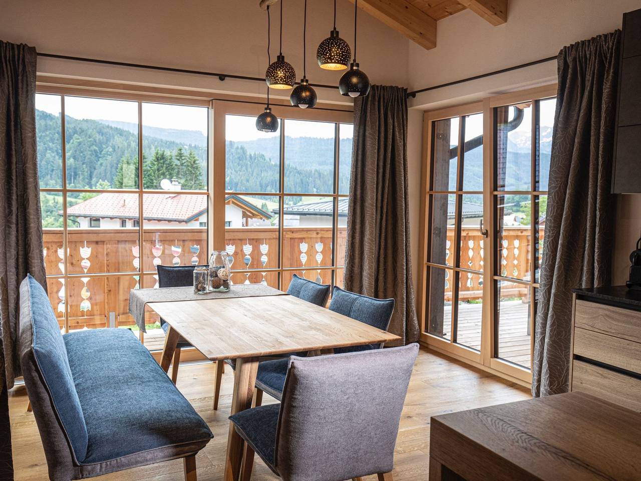 Ganze Wohnung, Dachstein Chalet Haus a in Salzkammergut-Berge, Rußbach am Paß Gschütt