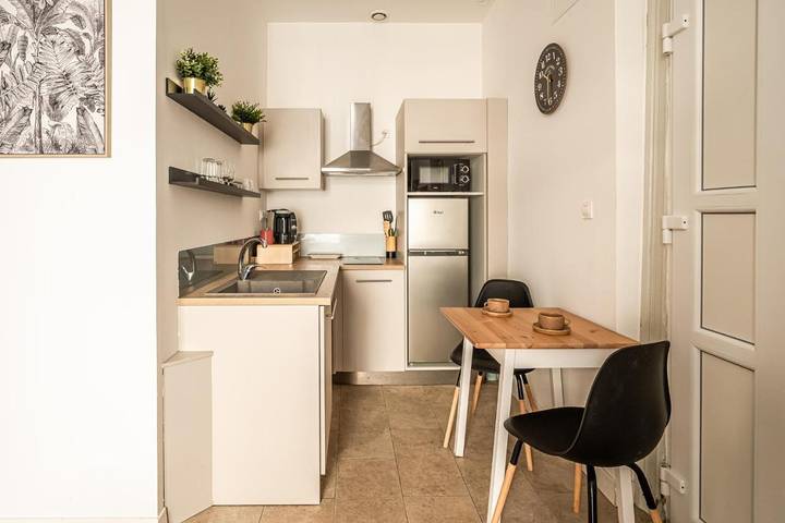 Gîte pour 2 personnes, avec vue dans Office De Tourisme De Narbonne - 2