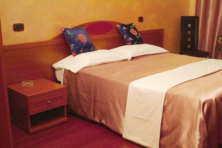 Hôtel pour 2 personnes, avec vue et balcon à Moncalieri - 4