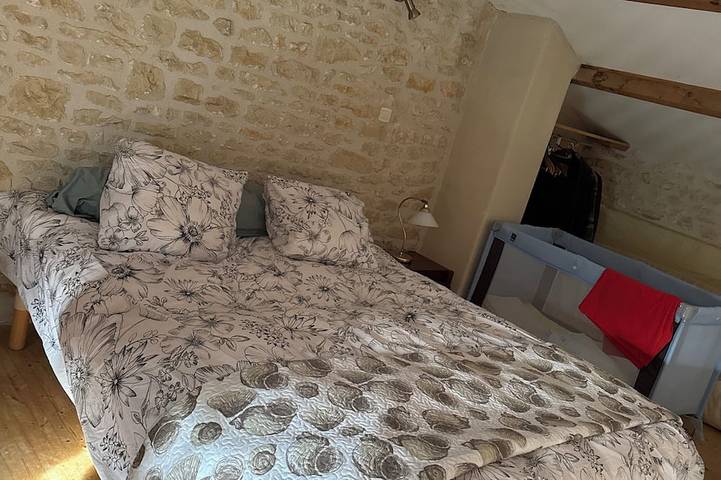 Gîte pour 4 personnes, avec jardin à Geay - 3