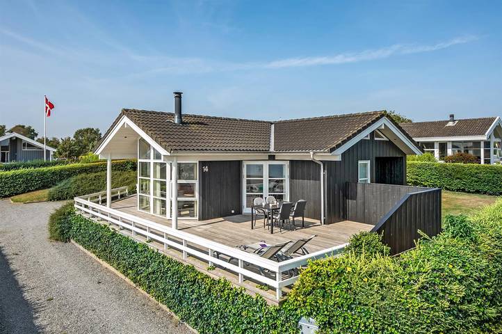 Ferienhaus für 6 Personen, mit Terrasse und Garten sowie Whirlpool, mit Haustier in Hejlsminde