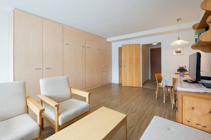 Ferienwohnung für 2 Personen, mit Balkon und Garten sowie Ausblick in Davos - 2