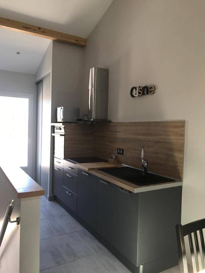 Gîte pour 4 personnes, avec balcon dans Courlay Sur Mer - 2