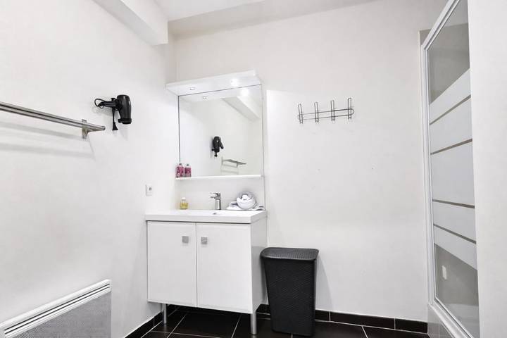 Gîte pour 4 personnes, avec terrasse à Champs-sur-Marne - 3