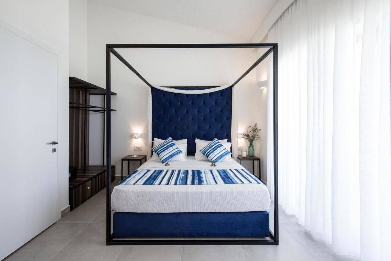 Hôtel pour 3 personnes avec piscine in Almyrida, Vámos