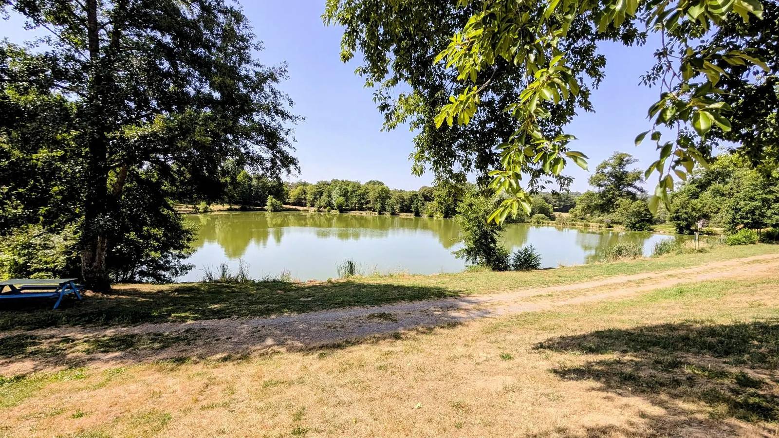 Gite de France 6 Personen in Oradour-Saint-Genest, Bellac und Umgebung