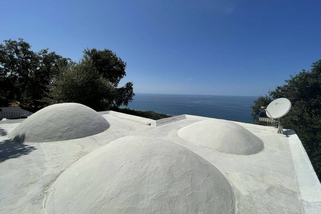 Entire apartment, Villa Alice – Private Pool Villa with Jacuzzi and Sea View in Caronia, Messina Province