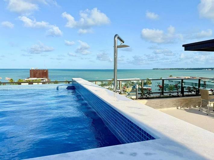 Casas e apartamentos de temporada para 6 pessoas, com piscina e jardim em Tambaú