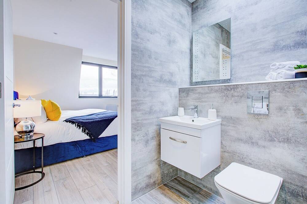 Ganze Wohnung, Hybrid Resi - Sutton | 2 Bed Apartment in Sutton (London), London