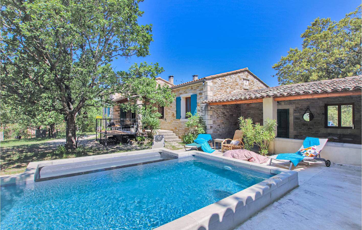 Appartement avec vue sur la montagne, avec piscine et parking in Roche-Saint-Secret-Béconne, Région de nyons