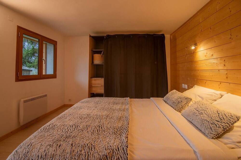 Le Chalet Lovecy - View of the mountains 4/5 people in Bernex, Thonon-les-Bains region