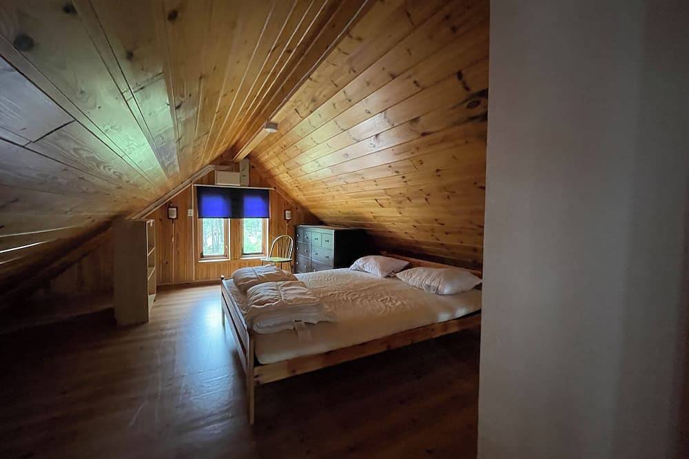 Lovely 4-bedroom cabin with Wifi in Østfold and short distance to the sea in Sarpsborg