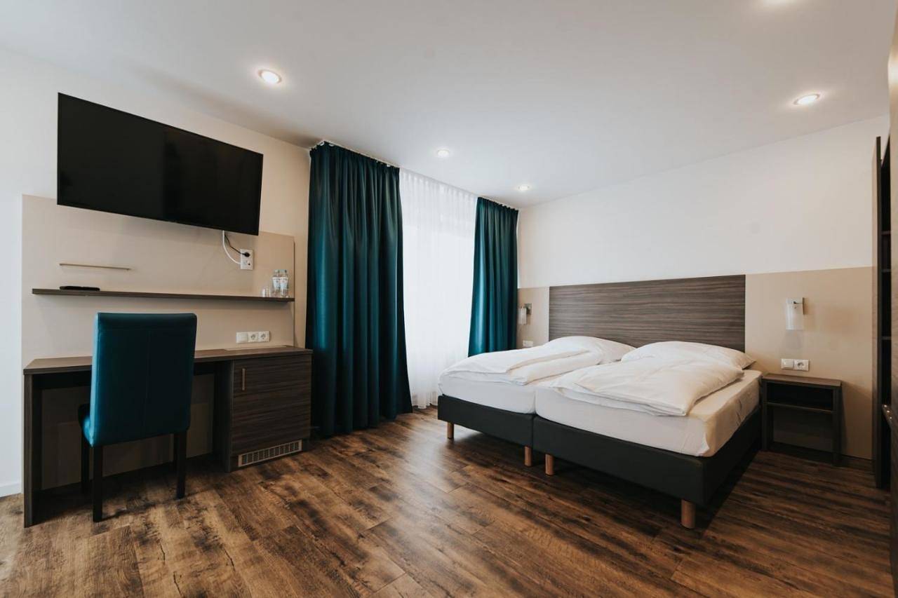 Double Room in Phantasialand, Brühl