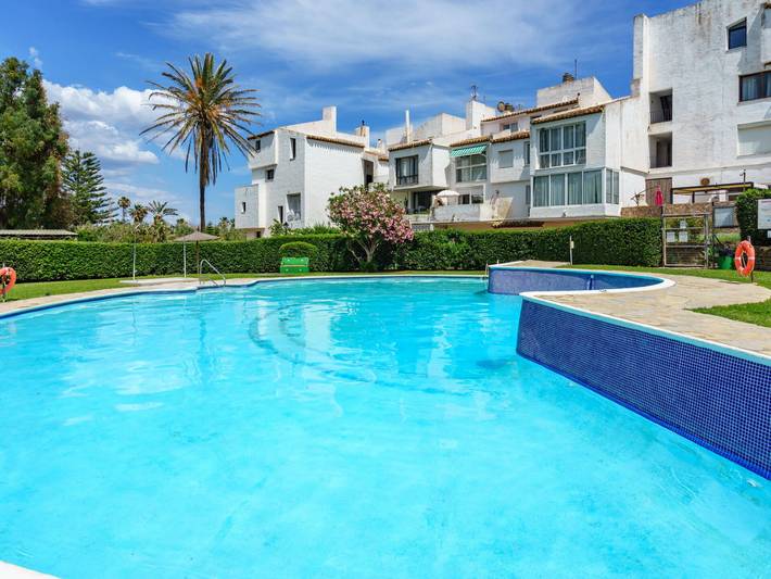Ferienwohnung für 3 Personen, mit Pool und Garten in Estepona - 3