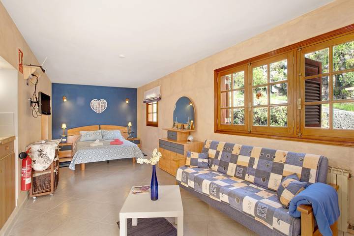 Estudio entero, Apartamento vacacional "Petite Paradise" con terraza y Wi-Fi in Tejinetilla, San Cristóbal de La Laguna