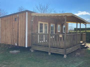 Gîte pour 4 personnes, avec jardin ainsi que vue et piscine à Saint-Remèze