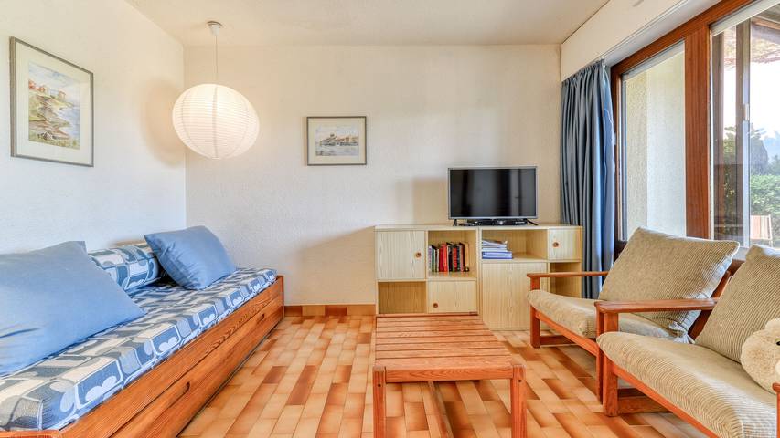Gîte pour 4 personnes, avec jardin et bassin pour enfant dans Plage de La Roquille - 4