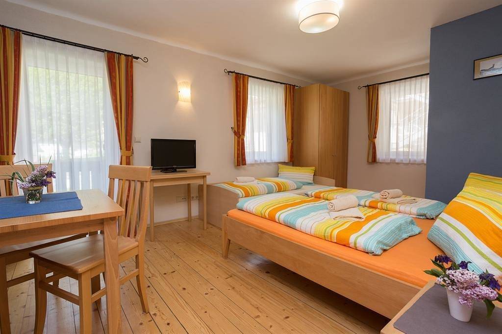 Ganze Ferienwohnung, Appartement Säuleck + Doppelzimmer Auernig in Mallnitz, Lieser-Maltatal