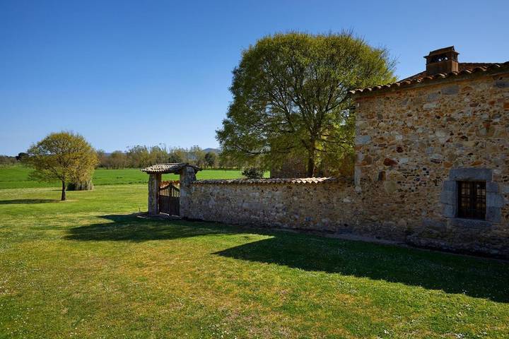 Casa rural para 20 personas, con Terraza y Jardín además de Piscina y Vistas en Cassá de la Selva - 4