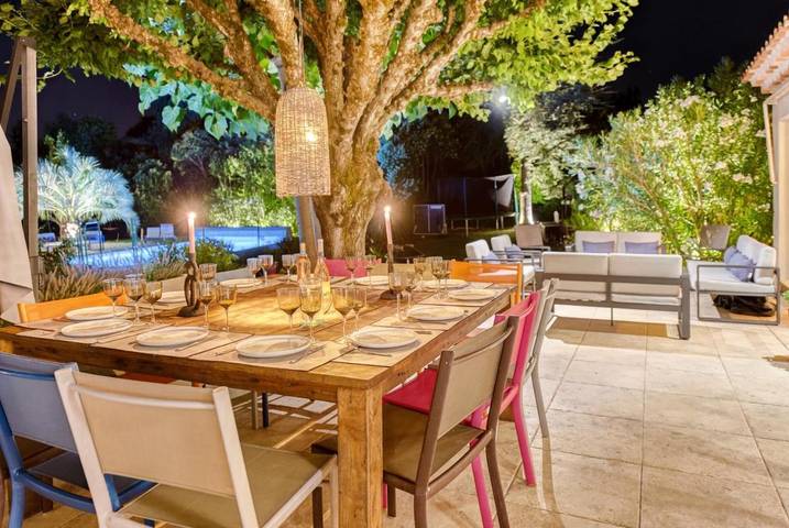 Villa pour 19 personnes, avec sauna et vue ainsi que piscine et jardin à Peymeinade - 4