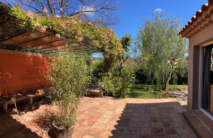 Villa pour 6 personnes, avec jardin à Carqueiranne