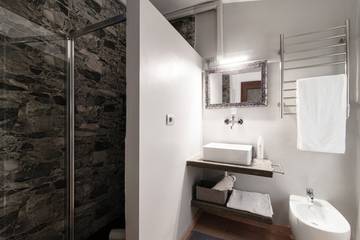 Glamping for 3 People in Carate Urio, Northern Lake Regions, Photo 4