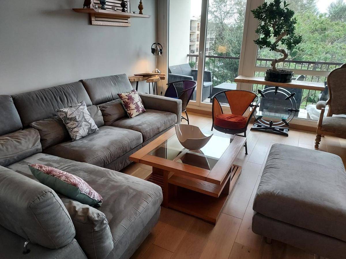Appartement entier, Two-Bedroom Apartment in Villecresnes, Val-de-Marne