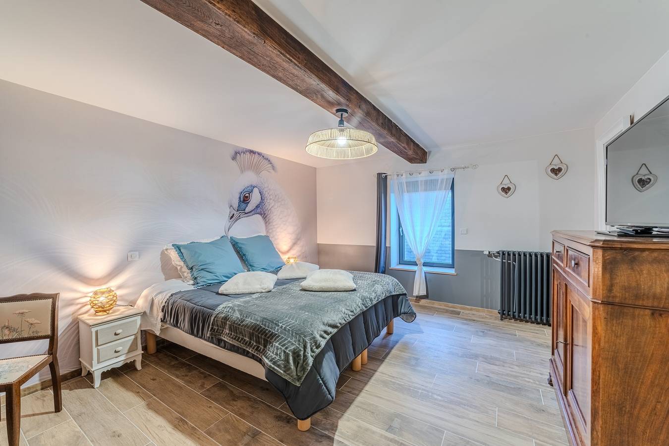 Appartement entier, La Ferme aux Paons - Appartement pour 5p in Coutouvre, Région de Roanne