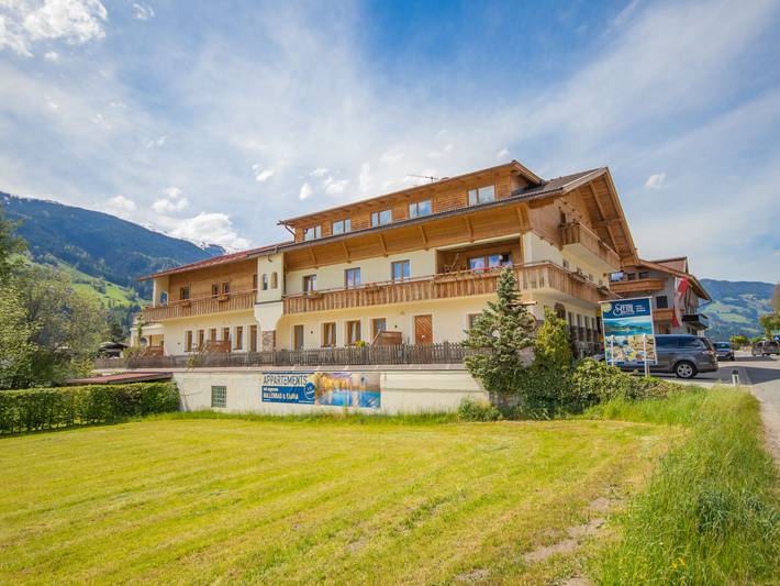 Ferienwohnung für 4 Personen, mit Balkon und Garten sowie Sauna in Stumm
