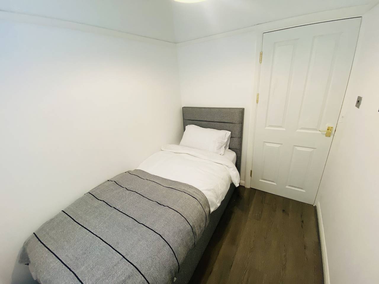 Inviting 4-Bed House in Leeds in Kingston an der Themse, Chessington World of Adventures