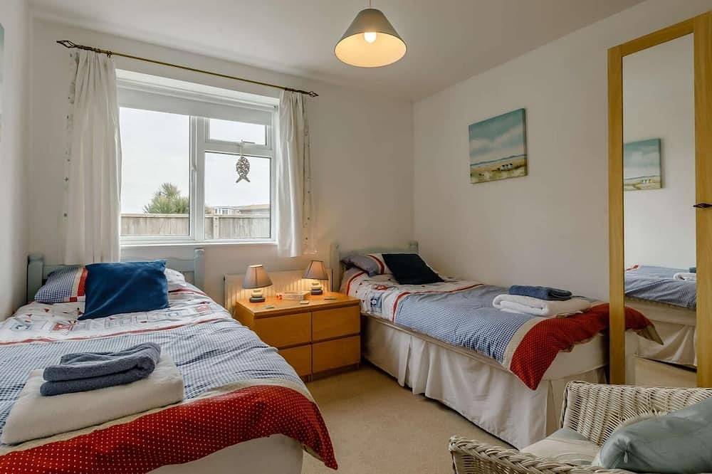 3 Bed in Bridport (oc-dc117) in West Bay, Dorset