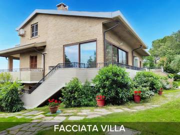 Ferienhaus für 18 Personen in Pesaro, Adriaküste Marken, Bild 3