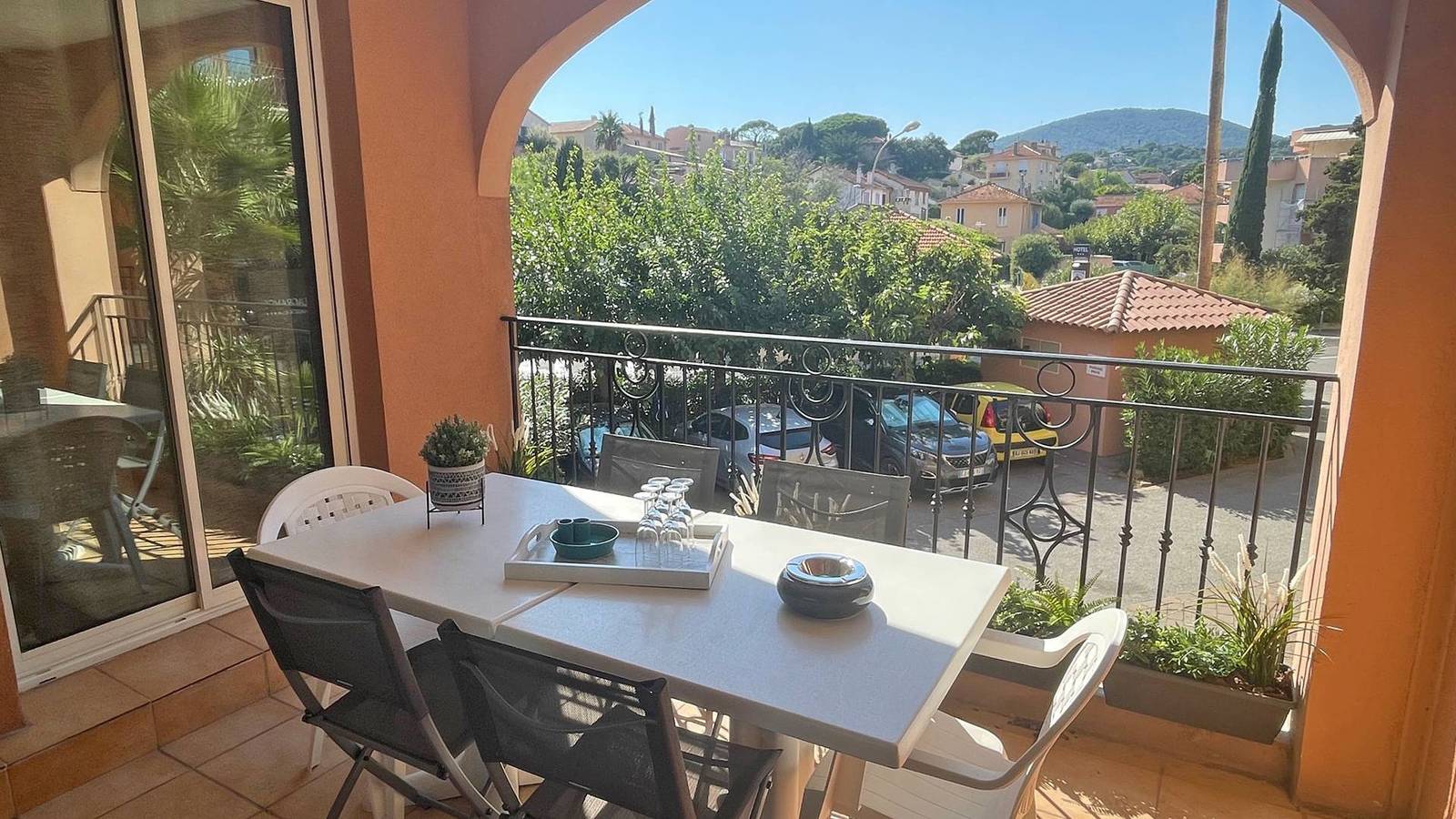Appartement de vacances entier, Appartement T3 - 6 personnes - Piscine résidence - Climatisation - Wifi - Sainte Maxime in Sainte-Maxime, Région de Draguignan