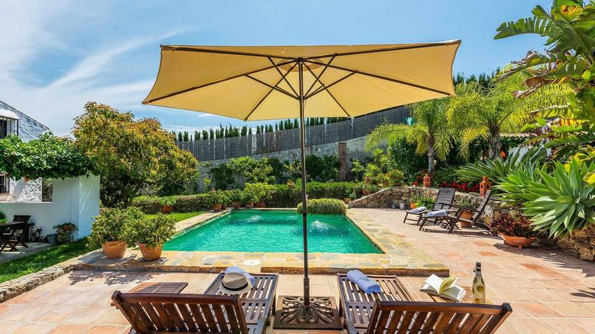 Chalet para 4 personas, con piscina y balcón/terraza - 1
