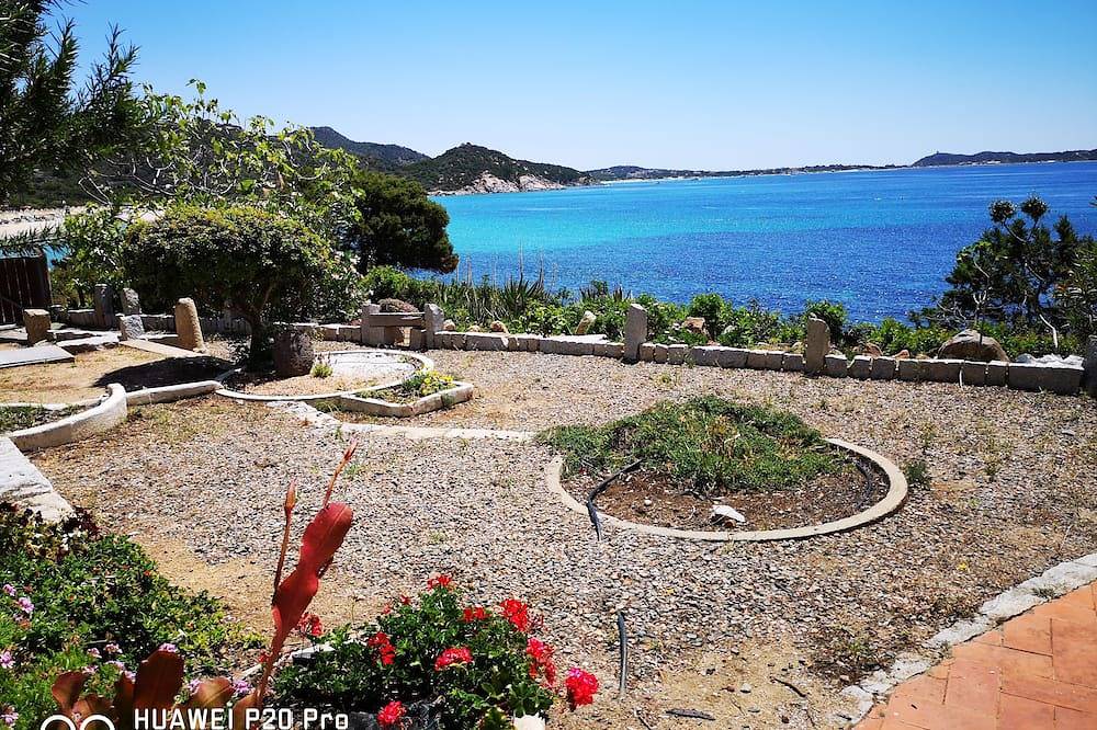 Casa adosada frente al mar (10 metros) con jardín privado Iun P5807 in Villasimius, Provincia de Cagliari