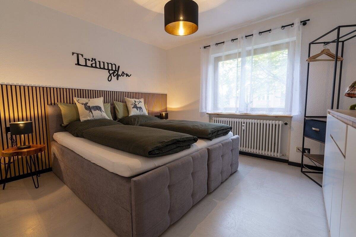 Ganze Ferienwohnung, Wäldernestchen - zentral - Natur pur - Tiefgarage - Balkon - modernes 2 Zimmer Appartement in Lenzkirch, Südschwarzwald