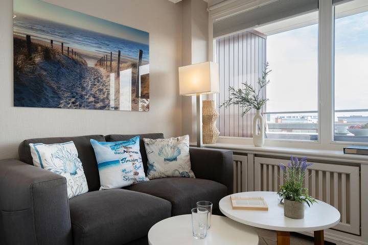 Ganze Wohnung, Modernes 1-Zimmer App., strandnah, Balkon, WLAN. Haustiere erlaubt. in Westerland, Sylt (Gemeinde)