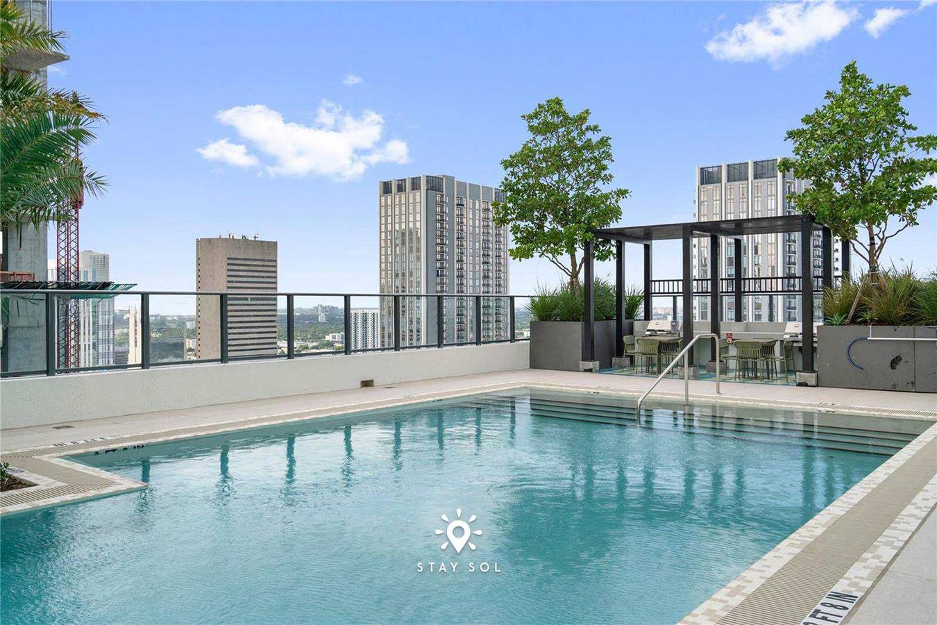 Hel lejlighed, High Rise Haven with Pool  Cowork   Spa in Miami in Miami, Florida