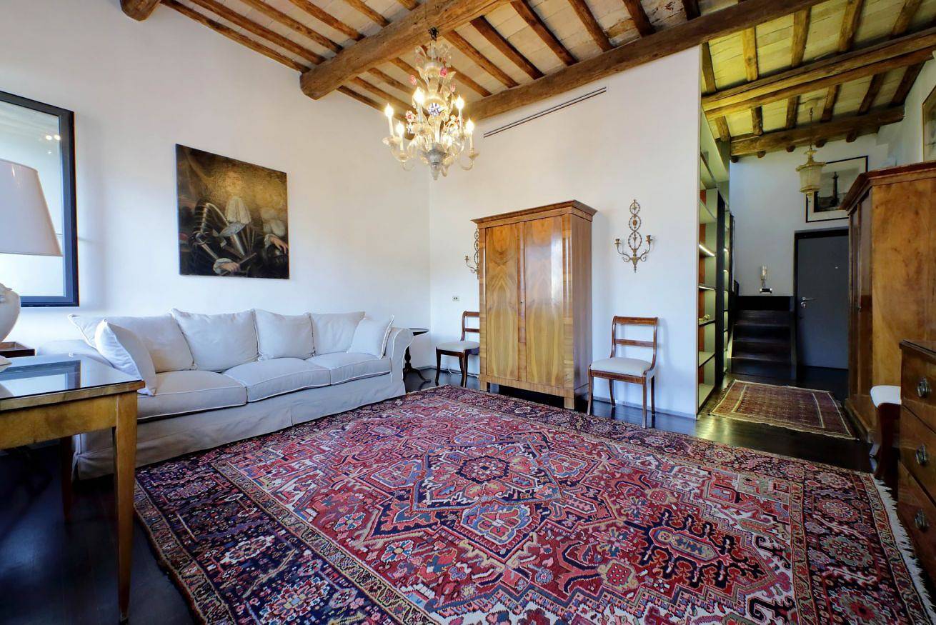 Apartamento entero, Apartamento de vacaciones para 4 personas con balcón/terraza in Centro de Roma, Roma