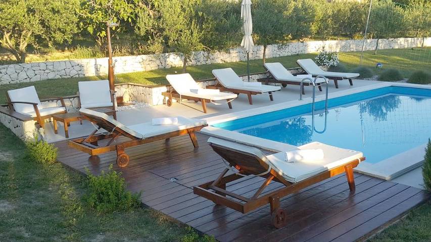 Villa für 6 Personen, mit Garten und Ausblick sowie Pool in Split-Dalmatien - 4