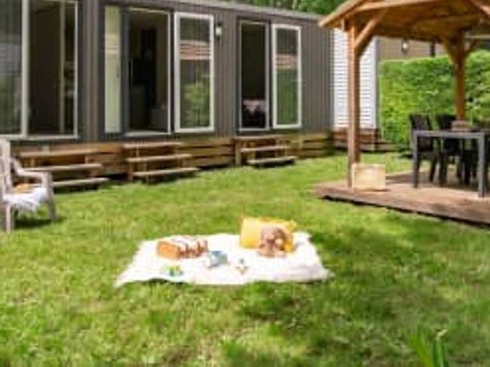 Camping pour 4 personnes, avec bassin pour enfant, animaux acceptés à Millau - 2