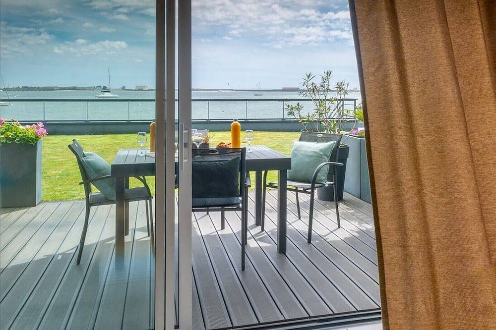 Appartement entier, Port-Louis: Appartement T2 avec Terrasse, Parking et Wifi in Port-Louis, Côte des Mégalithes