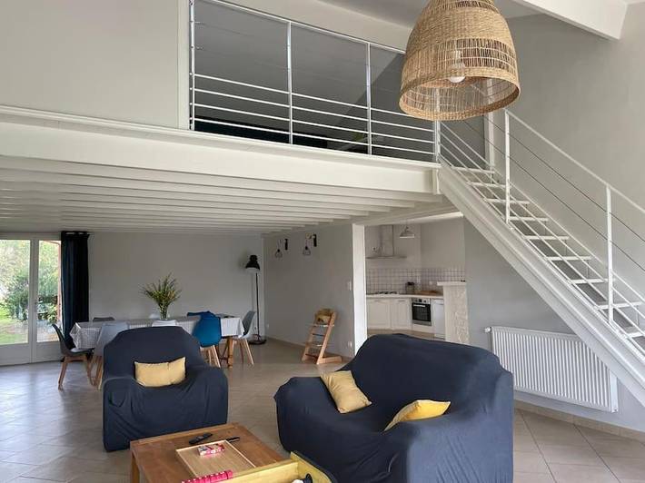 Location de vacances pour 8 personnes, avec Terrasse et Jardin à Marguestau