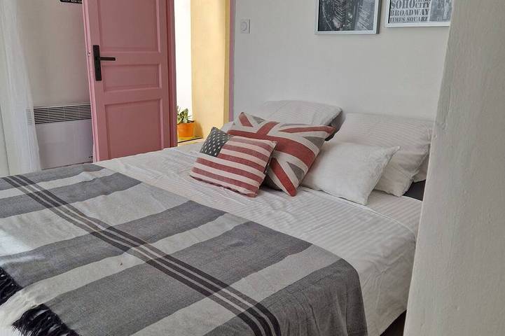 Location de vacances pour 11 personnes, avec piscine à Saint-Maximin (Nimes) - 4