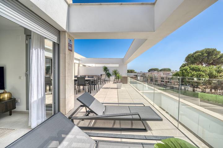Strandhuisje voor 6 personen, met terras en zwembad in Marbella