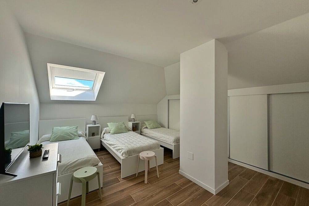 Apartamento entero, El Ático de Loredo - 31002 in Loredo, Ribamontán al Mar
