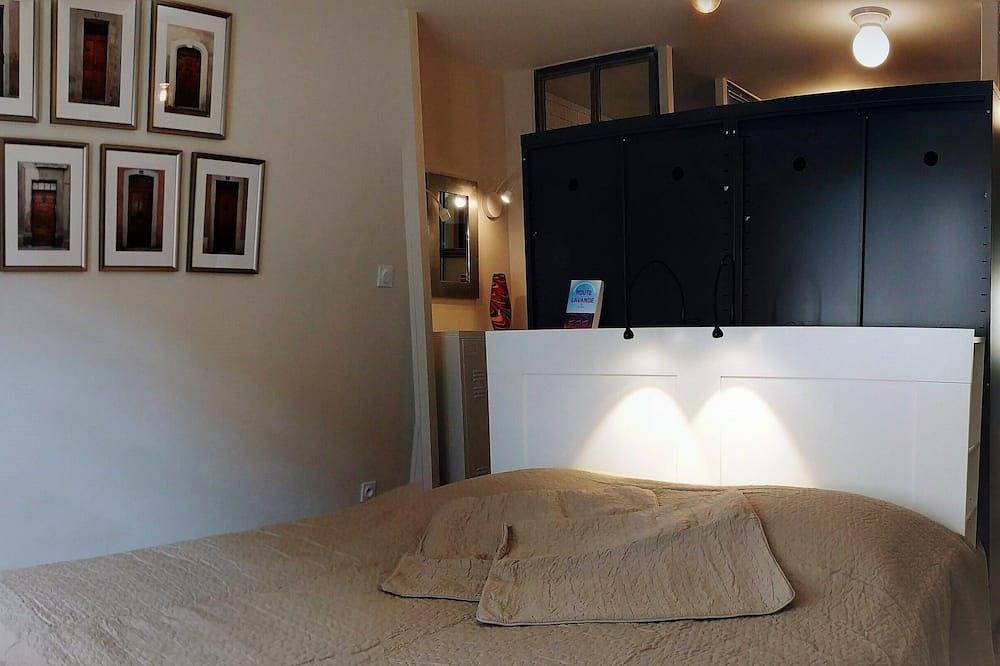 Appartement entier, Loft-Appartement-Supérieure-Vue sur Montagne in Nyons, Région de nyons