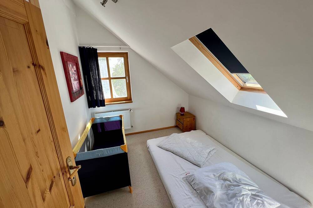 Ferienhaus für Familien mit Kindern mit privater Terrasse, Gemeinschaftsgarten und Balkon in Godendorf, Mecklenburg-Strelitz