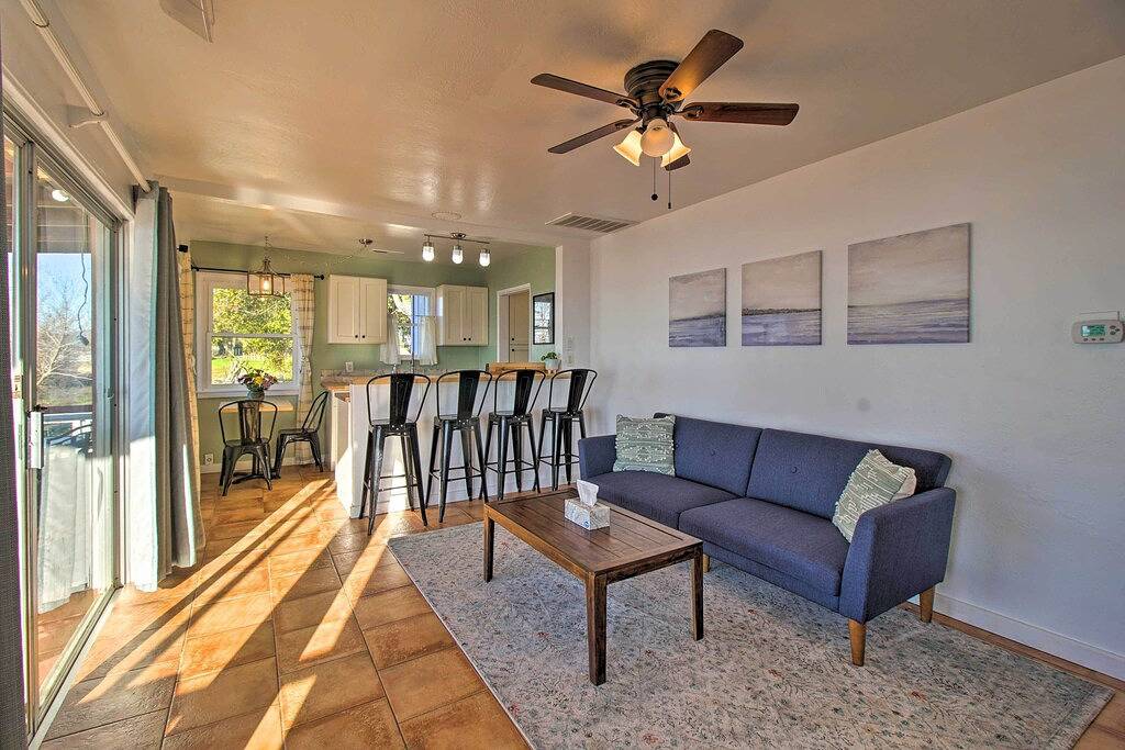 Lakefront Sanctuary w/ Mount Konocti Views in California North Coast