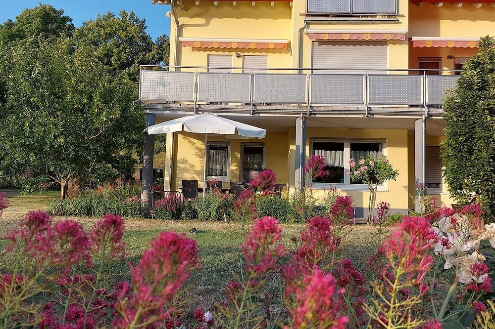 Appartement entier, Neckar idyll with castle view in an upscale apartment and covered terrace in Neckarsteinach, Bergstraße